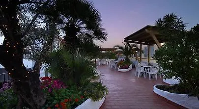 יורט דה מאר Hotel Ninays 2*, יורט דה מאר ספרד